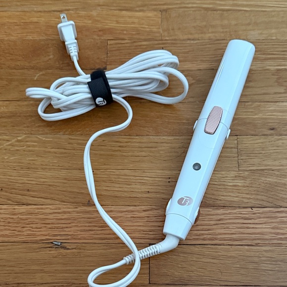 T3 SinglePass Compact Hair Styler - White and Rose Gold - Picture 4 of 5